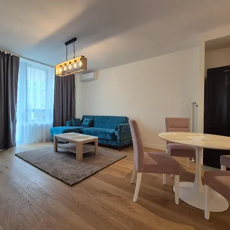 Q4, Flat Near Gallery Shopping Mall With Free Garage Apartment *