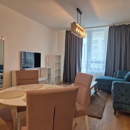 Q4, Flat Near Gallery Shopping Mall With Garage Daire Belgrad